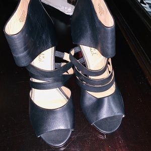 Splendid high heeled zip-close sandals